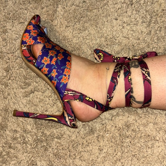 Jessica Simpson Multi-Color Heels - Picture 7 of 12